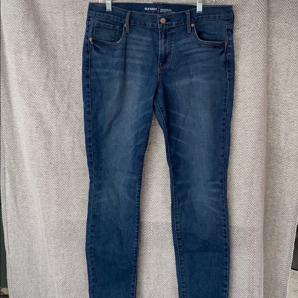 Nice Old Navy mid rise jeans